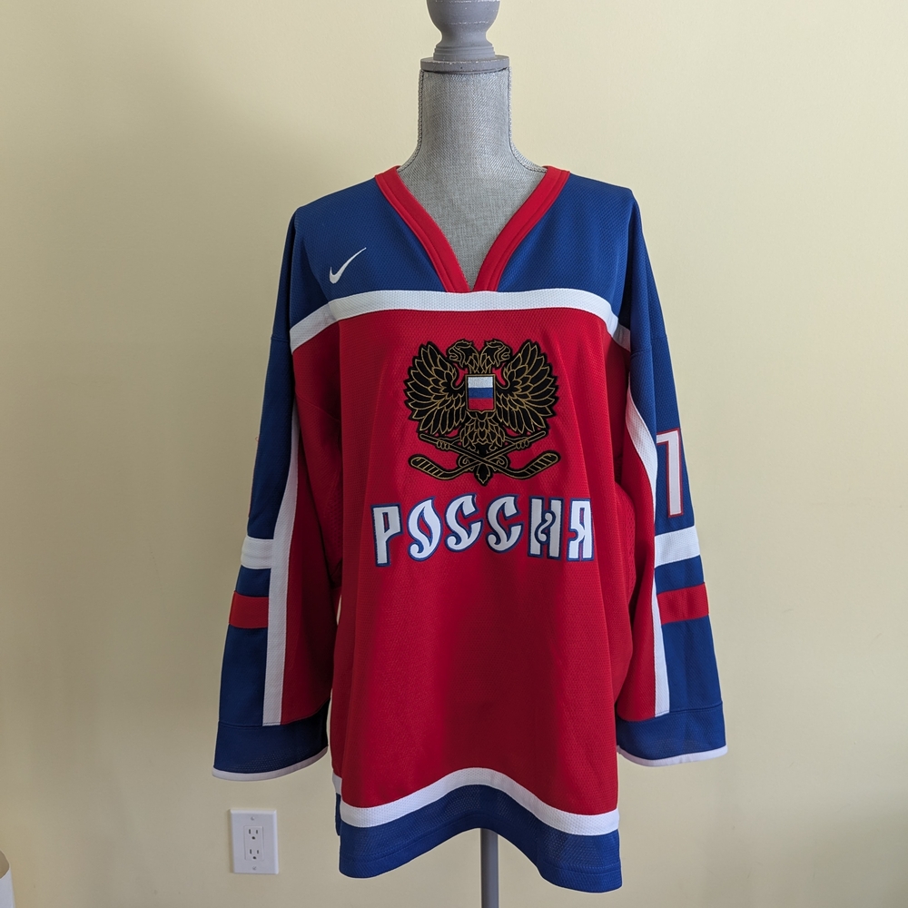 Nike Red and Blue Russia Hockey Jersey - Picture 2 of 5